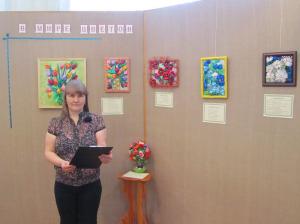 Выставку открывала Голубева С.А., гл. библиотекарь читального зала